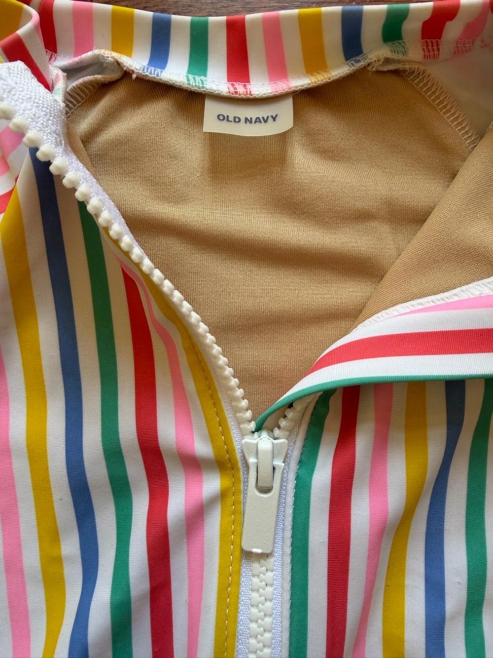 Rashguard swimsuit two set bundle - Baby Gap and Old Navy - Picture 8 of 11